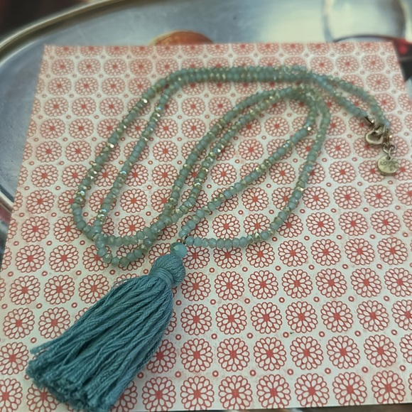 Loft long ice blue crystal necklace with blue tassel center piece - Picture 11 of 15